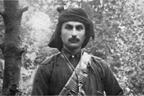 alucra-gazetesi-alucra-haberleri-giresun-haberleri-son-dakika-topal-osman-aga-olum-yidonumu-kahraman-turk-milleti-kahramani