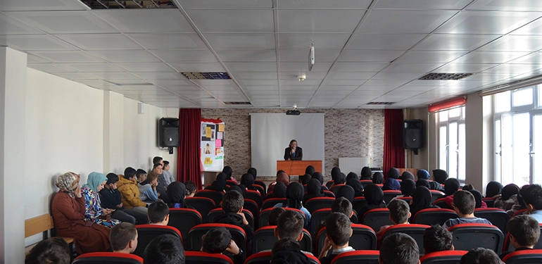 alucra gazetesi alucra haberleri giresun haberleri alucrahoeihl meslek tanitimlari devam ediyor 4 Alucra, Alucra Gazetesi, Alucra Haberleri