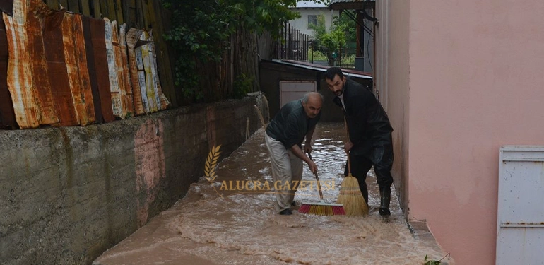 alucra gazetesi alucra haberleri giresun haberleri alucrada sel bilancosu 2 Alucra, Alucra Gazetesi, Alucra Haberleri
