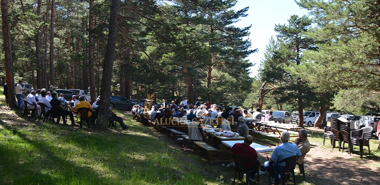 alucra gazetesi alucra haberleri giresun haberleri alucra vakfi bulusmasi dolu dolu gecti 1 1 Alucra, Alucra Gazetesi, Alucra Haberleri