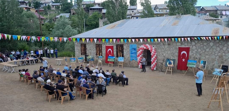 alucra gazetesi alucra haberleri giresun haberleri armutlu koyunde resim sergisi 2 Alucra, Alucra Gazetesi, Alucra Haberleri