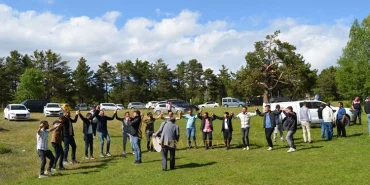 alucra-gazetesi-alucra-haberleri-giresun-haberleri-karabork-koyu-genclik-kollarindan-genclik-soleni