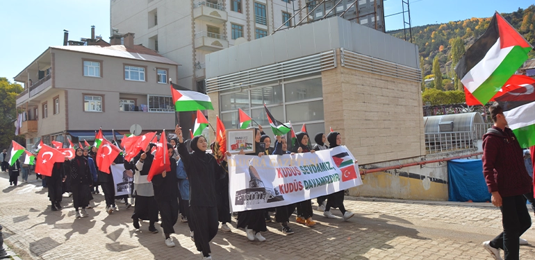 alucra gazetesi alucra haberleri giresun haberleri israil zulmune bir eylemde alucradan 5 Alucra, Alucra Gazetesi, Alucra Haberleri