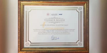 alucra-gazetesi-alucra-haberleri-giresun-haberleri-afadtan-alucra-vakfina-tesekkur-belgesi