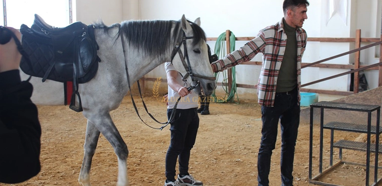 alucra gazetesi alucra haberleri giresun haberleri alucraturan bulutcu myo sivasa egitim gezisine gitti 4 Alucra, Alucra Gazetesi, Alucra Haberleri