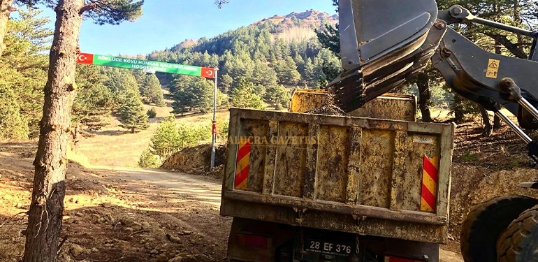 alucra gazetesi alucra haberleri giresun haberleri hunkar kale yaylasi yolu iyilestiriliyor 4 Alucra, Alucra Gazetesi, Alucra Haberleri