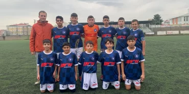 alucra-gazetesi-alucra-haberleri-giresun-haberleri-alucraspor-u14-takimi-son-macina-cikti