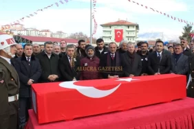 alucra-gazetesi-alucra-haberleri-giresun-haberleri-sehit-ismail-yazici-son-yolculuguna-ugurlandi
