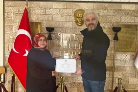 meclis-uyesi-bediye-turker-mazbatasini-aldi-2