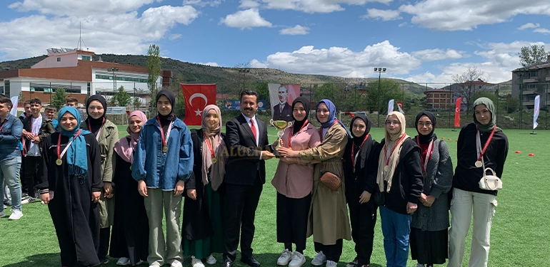 19 mayis alucrada cosku ile kutlandi 8 Alucra, Alucra Gazetesi, Alucra Haberleri