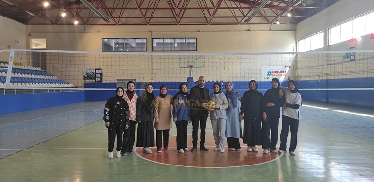 alucra imam hatip lisesi spor dallarinda sampiyon oldu 3 Alucra, Alucra Gazetesi, Alucra Haberleri
