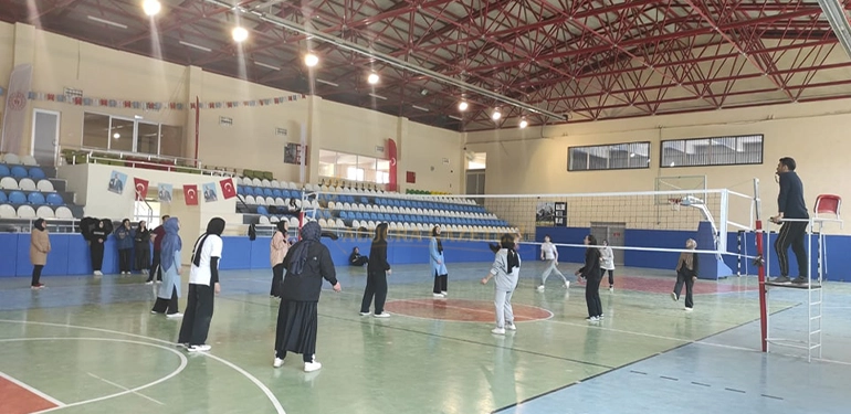 alucra imam hatip lisesi spor dallarinda sampiyon oldu 4 Alucra, Alucra Gazetesi, Alucra Haberleri