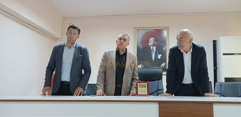 muhtarlar dernedi alucra subesinde secim 3 Alucra, Alucra Gazetesi, Alucra Haberleri