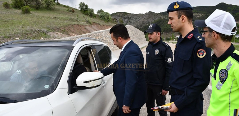 trafik haftasinda kaymakam sahin kontrol noktasinda 3 Alucra, Alucra Gazetesi, Alucra Haberleri