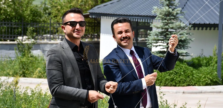 alucrada geleneksel ucurtma senligi devam ediyor 4 Alucra, Alucra Gazetesi, Alucra Haberleri
