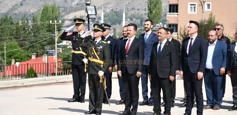 alucrada 30 agustos zafer bayrami kutlandi 3 Alucra, Alucra Gazetesi, Alucra Haberleri