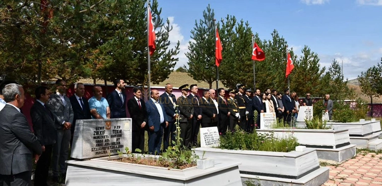 alucrada 30 agustos zafer bayrami kutlandi 5 Alucra, Alucra Gazetesi, Alucra Haberleri