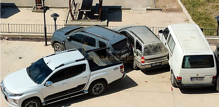 alucrada zincirleme trafik kazasi 1 yarali 3 Alucra, Alucra Gazetesi, Alucra Haberleri