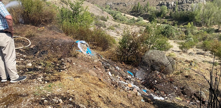 kemalli mahallesinde cop yangini cikti 3 Alucra, Alucra Gazetesi, Alucra Haberleri