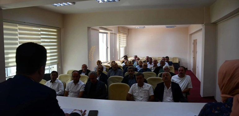 alucrada muhtarlar toplantisi yapildi.webp 4 Alucra, Alucra Gazetesi, Alucra Haberleri