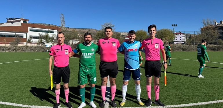 alucraspor evinde 3 puani 3 golle aldi 3 Alucra, Alucra Gazetesi, Alucra Haberleri