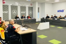 giresun-afadda-turkiye-afet-mudahale-plani-toplantisi-yapildi