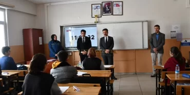 kaymakam-ejder-sahin-imam-hatip-ortaokulunu-ziyaret-etti