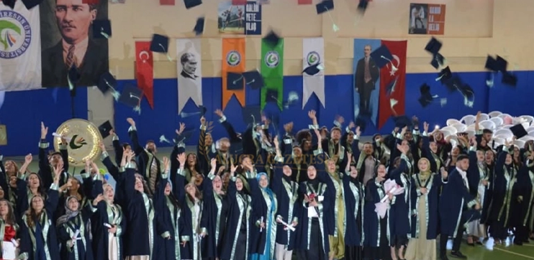 alucra turan bulutcu myo 20 donem mezuniyet 2 Alucra, Alucra Gazetesi, Alucra Haberleri